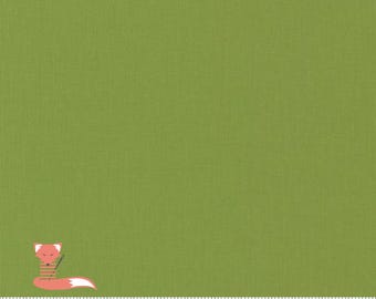 Leaf Solid Fabric, Bella Solids, Elizabeth Hartman Favorites, Moda Fabrics, 100% Cotton, 9900 192