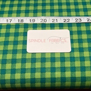 Green Gingham Check Fabric, Christmas Magic, Patrick Loose, Northcott, 100% Cotton, 10027-73 bild 2