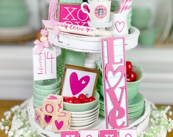 Rosa & weißes Tablett Set zum Valentinstag! Mix and Match Einzelteile, Minischilder, Girlanden, Liebeswürfel, etc. V12