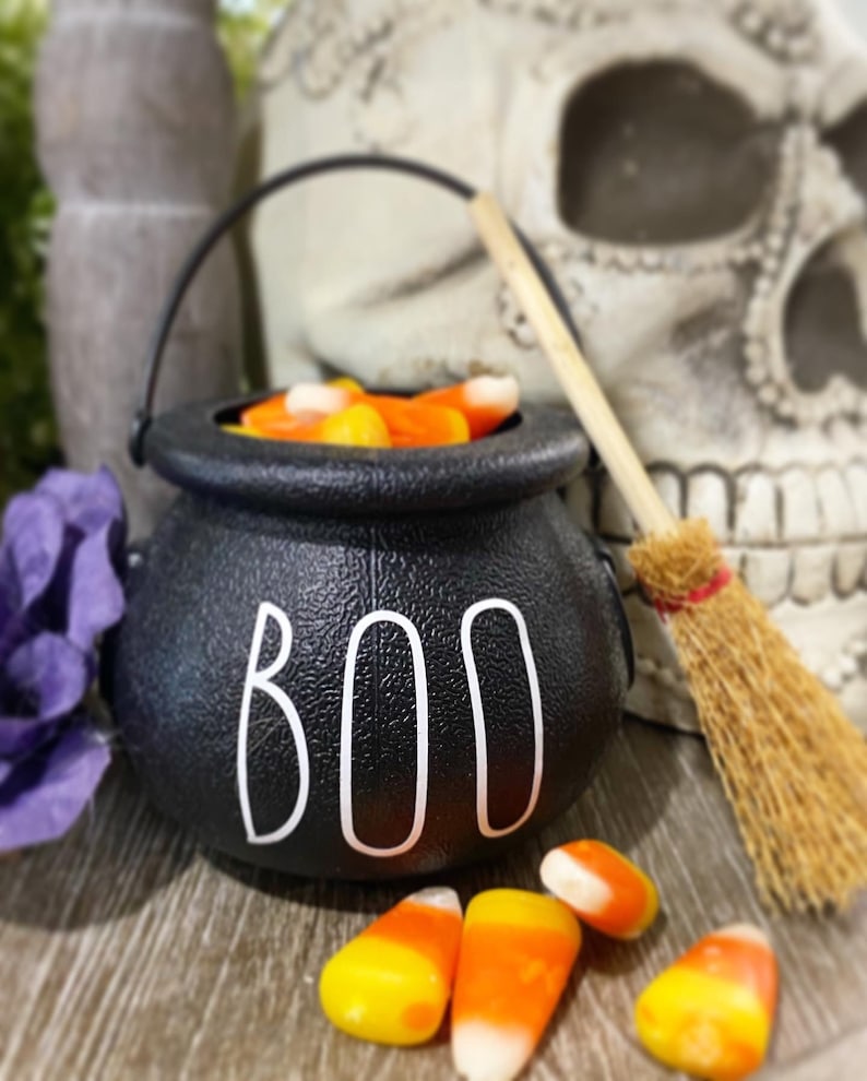 Halloween party decor, tiered tray Fall kitchen / dining room decor set H25 mini cauldron+broom