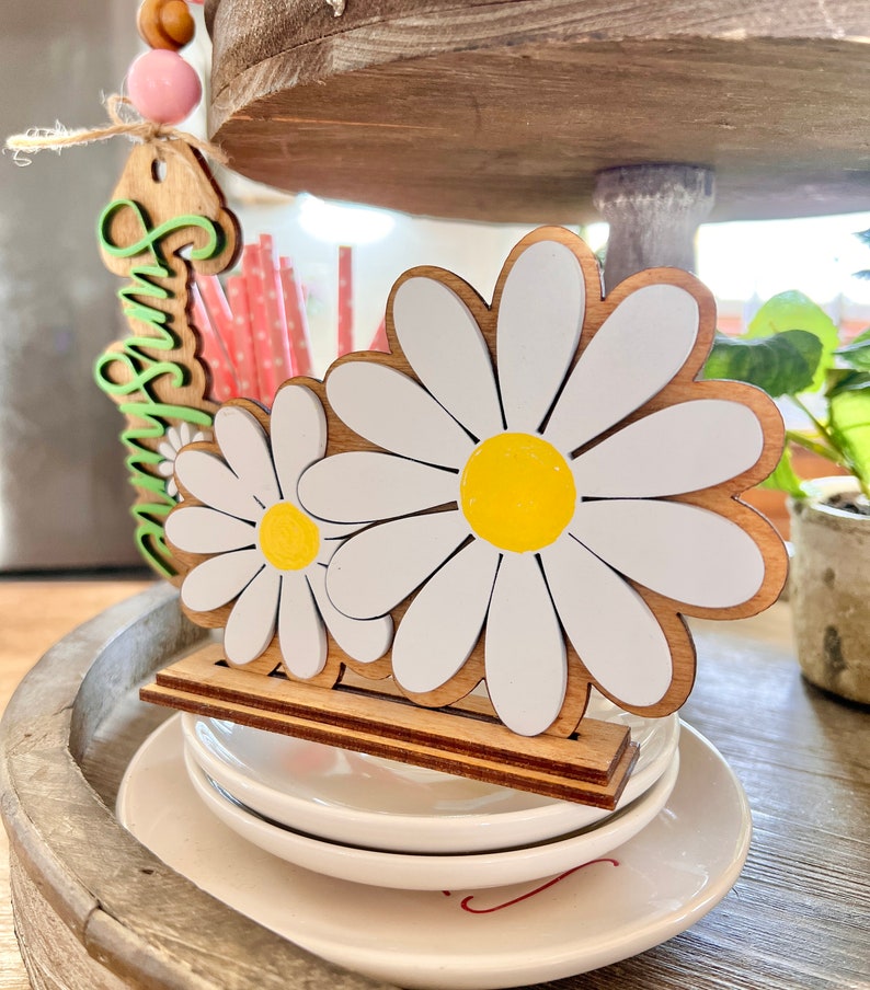 Daisy Spring set, adorable addition to your farmhouse / cottage tiered tray & hutch Dining room decor Centerpiece D62 double daisy stand