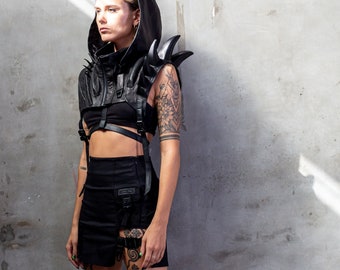 Sole Defender Futuristic Cyberpunk Leather Shoulder Hood