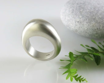 Sterling silver dome ring, handmade ring, rounded shape ring