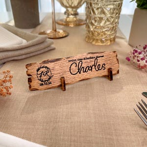 Marque-place en bois personnalisé – Chêne massif, gravure prénom & monogramme, style vintage, déco mariage, cadeau invité