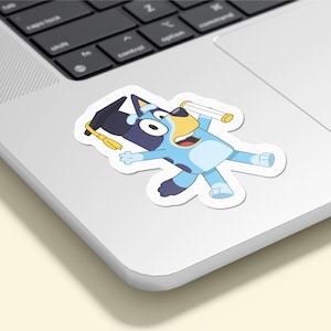 Bluey Graduation Sticker – Bluey with Cap and Certificate – Class of 2025 Sticker – Cute Graduation Gift for Kids, Laptops, Water Bottles