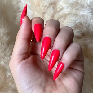 TUTTI FRUTTI Press-On Nails | Glossy Hot Red Long Stiletto Nails | Lavaa Beauty