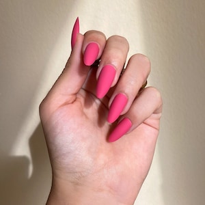 BLUSHED LOVE Press-On Nails | Medium Almond Vibrant Pink Nails | Lavaa Beauty