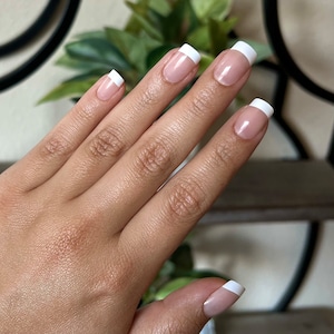 FRENCHIE Press-On Nails | Medium Square French-Tip Nails | Lavaa Beauty