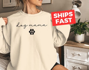 Dog Mom Sweatshirts, Custom Dog Mom Shirt, Dog Mom Shirts, Dog Mom Tshirt, Dog Mom Gift, Dog Mom Tee, Womens Sweatshirts