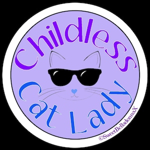 Kinderloze kattenvrouw: paarse sticker met een heldere of holografische afwerking