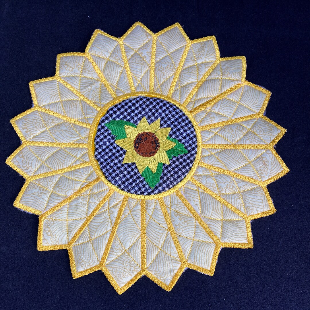 Sunflower Table Pad, Candle Table Mat, Quilted Candle Mat, Candle Mat