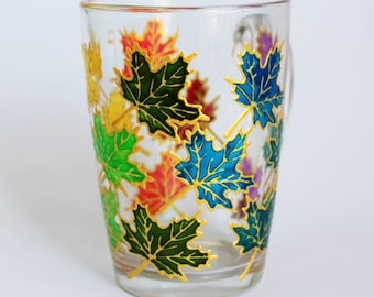 Bladeren mok, handgeschilderde esdoorn bladeren glas koffiekopje cadeau voor verjaardag.
