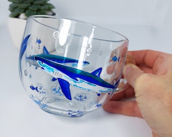 KOFFIEMOK HAAI Gepersonaliseerd cadeau voor vrouwen, cadeau-idee haaien, haaienliefhebber, handgeschilderde koffiekop blauwe haai, oceaanmok aangepast