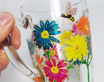 Kamille en bijen koffiemok 11oz gepersonaliseerd, handgeschilderde regenboog bloemen mok, cadeau voor vrouw vrouw, Moederdag cadeau regenboog cadeau