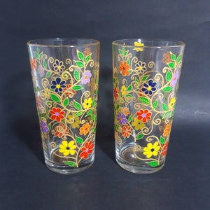 Flower drinking glasses set of 2 Couple colorful water glasses Painted glass tumblers Rainbow flowers glasses set