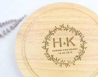 Personalised initials, Cheese board & knife set, Wedding gift ideas, House warming gift idea, Engagement gift idea, wreath design, flower