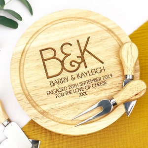 Engagement Gift, Personalised Cheese Board, Couples Gift, New Home Gift, Wedding Gift, Chessy Gift, Personalized Cheese Board, Mr & Mrs Gift