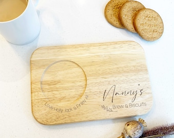 Geschenk für Kindermädchen, Muttertagsgeschenk für Oma, Brau- und Keksbrett, Personalisiertes Kekstablett, Tee und Kekse,