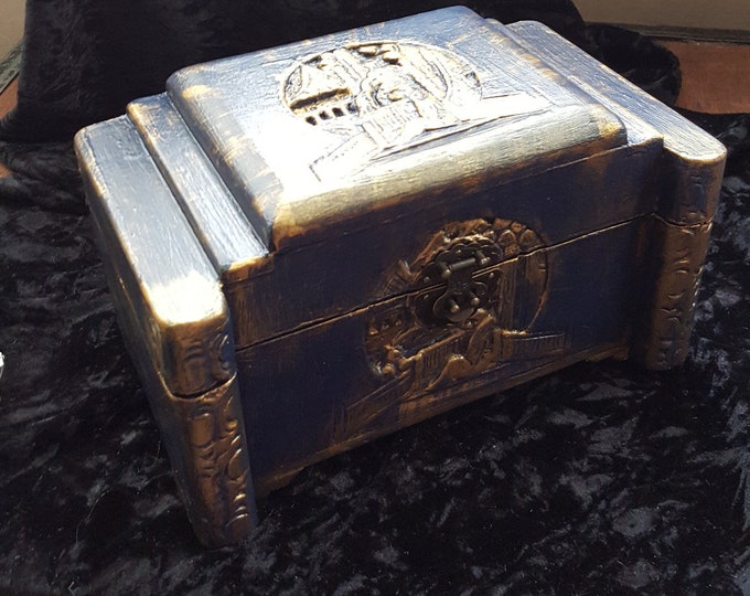 Antique oriental chest.Chinese antique trinket box,carved box,oriental chest.antique jewelry box.antique Chinese,blue,gold,Jewellery box