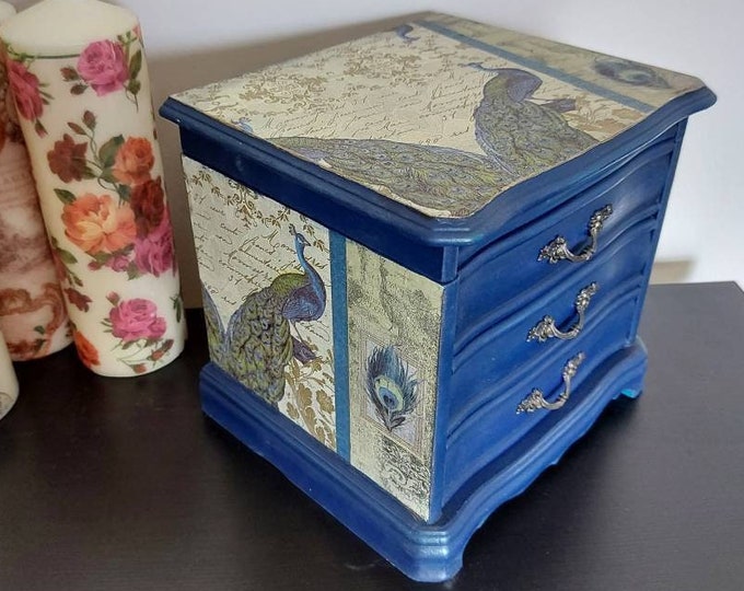 Peacock Jewelry box,vintage shabby chic jewellery box,hand painted,decoupage peacock mini chest drawers. jewelry drawers,french
