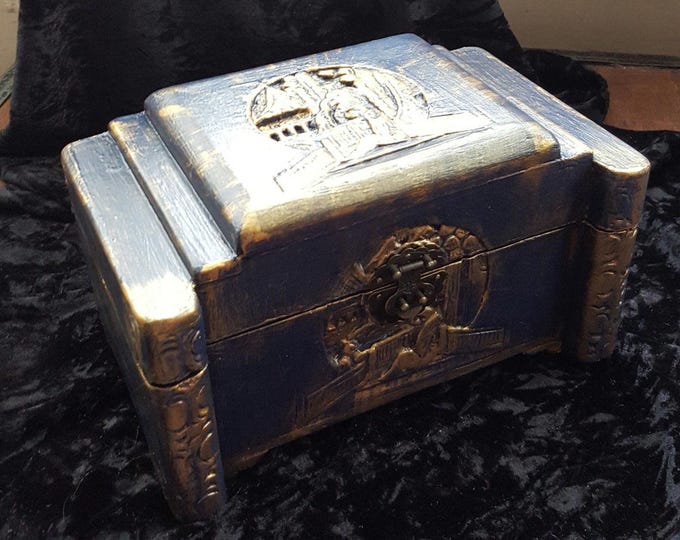 Antique oriental chest.Chinese antique trinket box,carved box,oriental chest.antique jewelry box.antique Chinese,blue,gold,Jewellery box