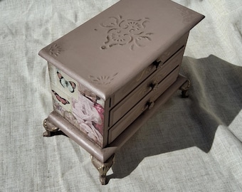 Jewelry box,Pink butterfly box,girls jewelry box.pink butterflies.pink.purple.Shabby chic jewellery box hand decoupage. jewelry drawers