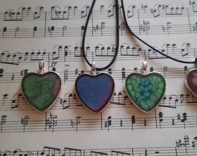 Abstract art Pendant,Fluid Art Pendant,Heart Pendant,Necklace,Resin Pendant, Heart Pendant,handmade resin Pendant