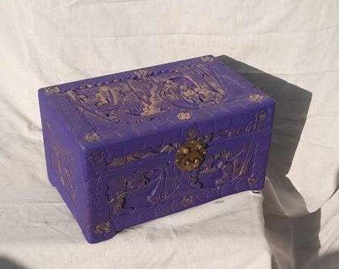 Oriental jewellery box, camphor circa 1900,keepsake chest.antique jewelry chest,hand painted oriental box.antique jewelry box.Chinese chest.