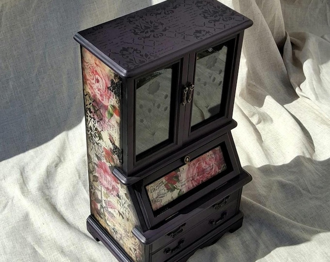 Extra large jewellery cabinet.jewelry storage.wardrobe jewelry,chest drawers.Paris.butterfly.Paris jewelrycabinet.french.armoire.