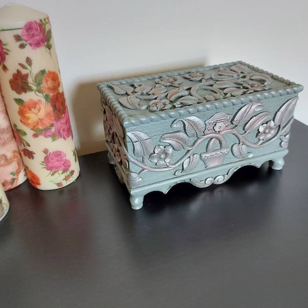 Vintage carved box chest.solid wood.jewelry storage,Trinket box,jewellery box. jewelry,chest drawers.armoire.flowers.grey pink jewellery box