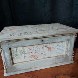 Antique box.Antique storage chest.Solid wood jewellery storage,shabby chic box,distressed box.Refurbished antique wooden box.sewing box