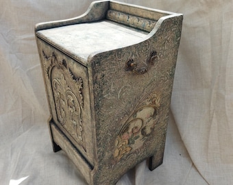 Purdonian.Purdonium.table.Knitting storage, shabby chic. Side table.Antique Edwardian Coal Purdonium Cabinet Pot Cupboard.magazine storage