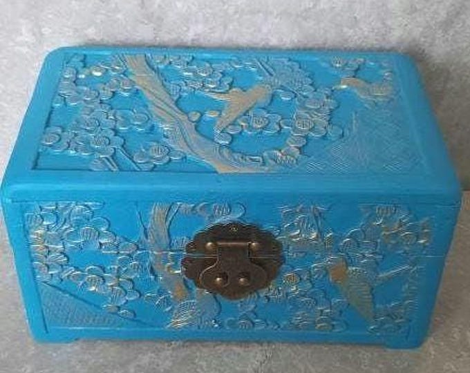 Antique chinese camphor,1900.keepsake chest.chinese jewellery box.jewelry chest,carved box,oriental box.jewelry box.chinese fish.turquoise.