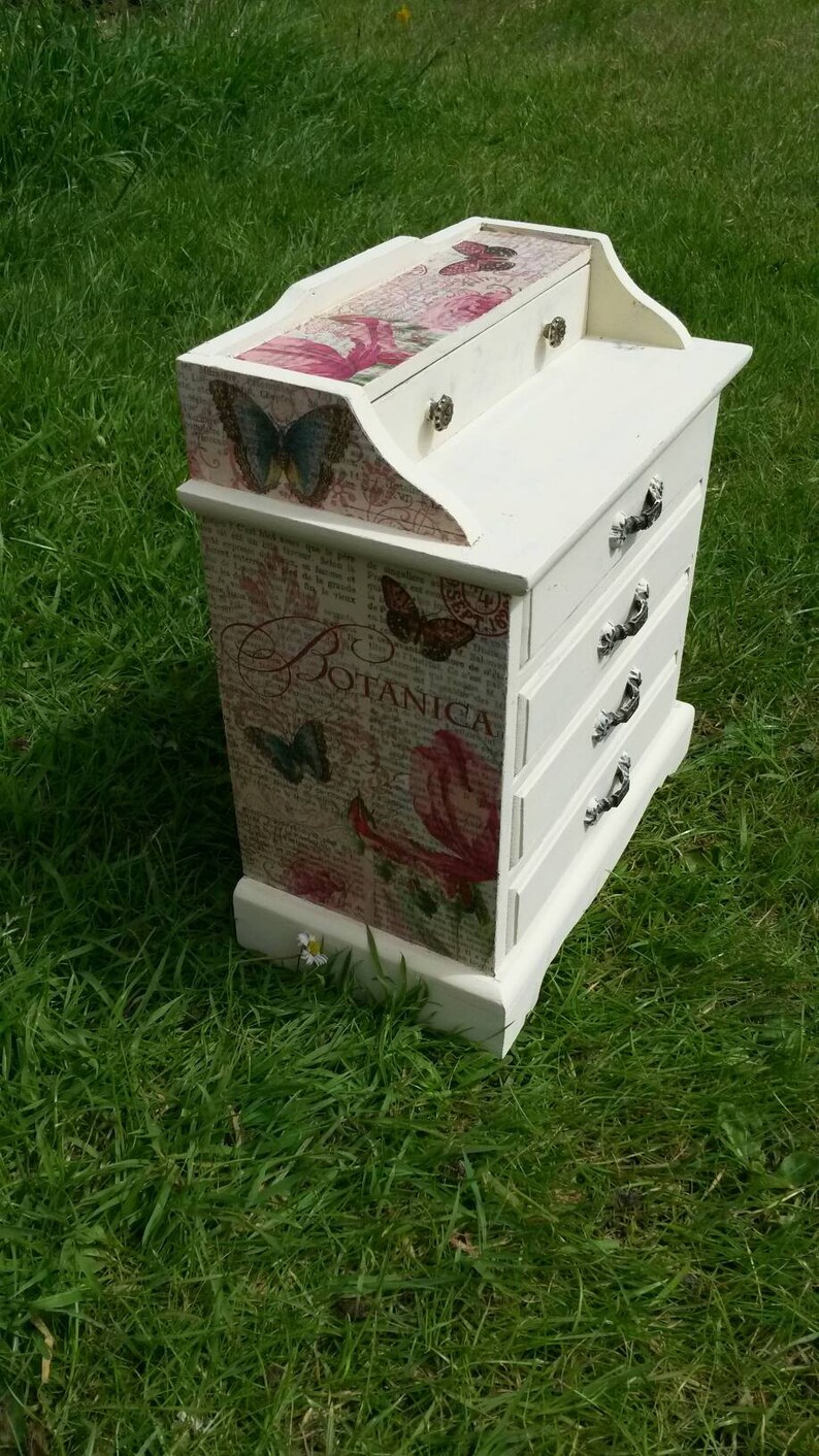 jewellery box,jewelry box butterfly,decoupage chest of drawers,pink vintage shabby chic,mini chest drawers,Bureau style,jewelry armoire