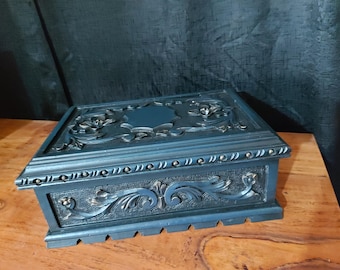 Vintage carved jewellery box.Art nouveau chest.Hand carved jewellery chest.Solid wood jewellery storage. jewelry chest.red leaf