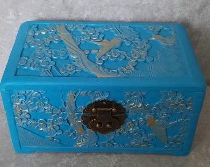 Antique chinese camphor,1900.keepsake chest.chinese jewellery box.jewelry chest,carved box,oriental box.jewelry box.chinese fish.turquoise.