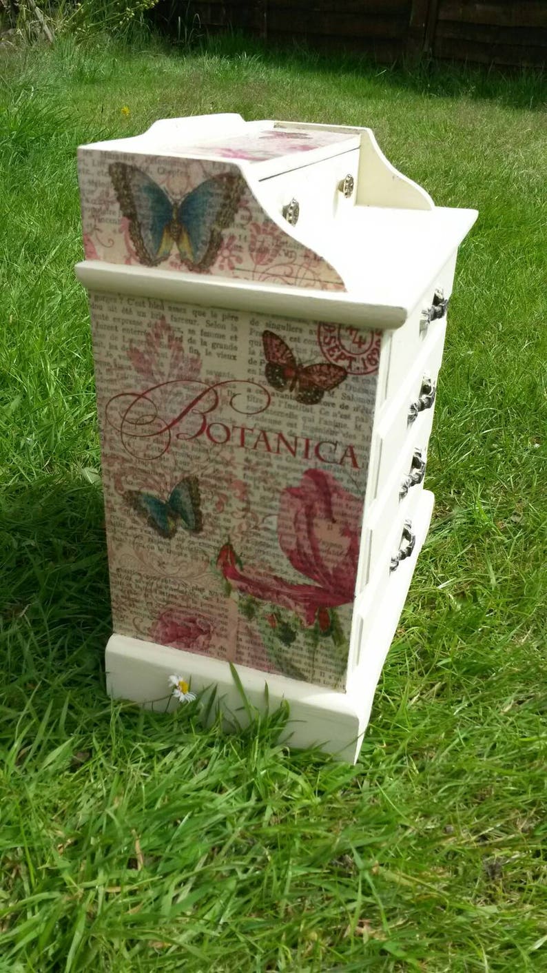 jewellery box,jewelry box butterfly,decoupage chest of drawers,pink vintage shabby chic,mini chest drawers,Bureau style,jewelry armoire
