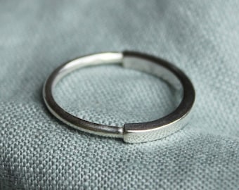Silver ring, silver stacking ring, stacking ring, silver jewellery, minimal jewellery, handmade jewellery