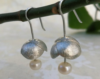 Silberne Glockenohrringe, Glockenblumen, Musikalische Ohrringe, Blumenohrringe, Botanisches Juwel, Jubiläumsgeschenk, Brautjungferngeschenk, Blumenglocken