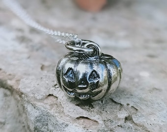 Silver pumpkin pendant, spooky pendant, silver pumpkin, silver pendant, Halloween pendant, silver pendant, Halloween Pumpkin Pendant
