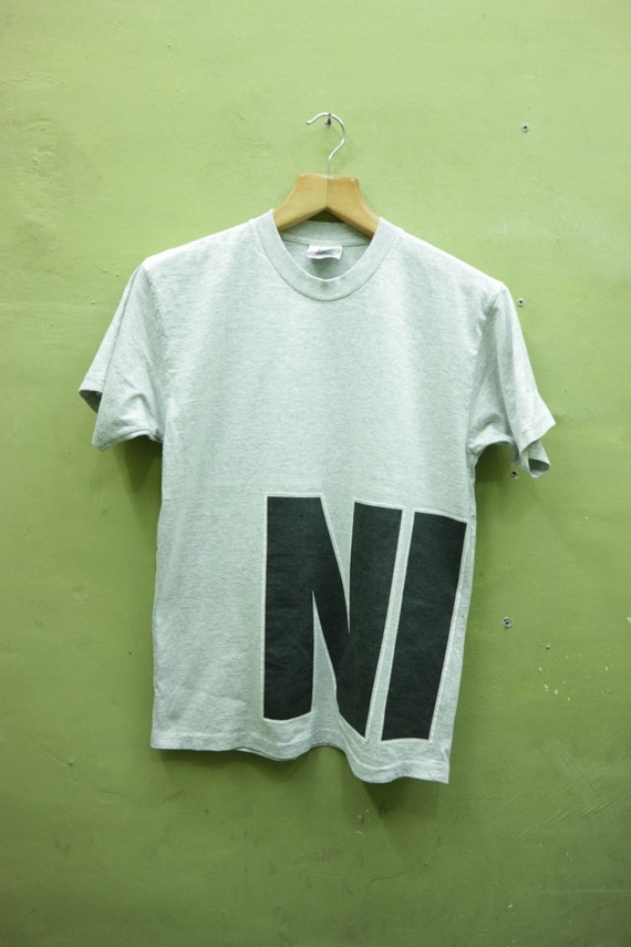 nike spell out t shirt