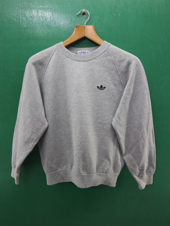 grey vintage adidas sweatshirt