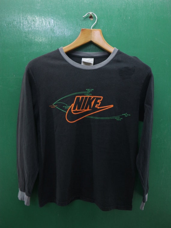 nike long sleeve tee
