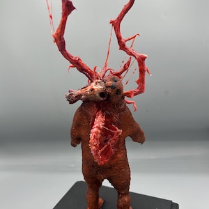 the bear - the thing - figurine - creature sculpture - handmade - horror - clay sculpture