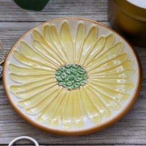 Wedding Ring Dish, Yellow Daisy, Trinket Dish, Jewelry Dish, Daisy Bracelet Dish image 8