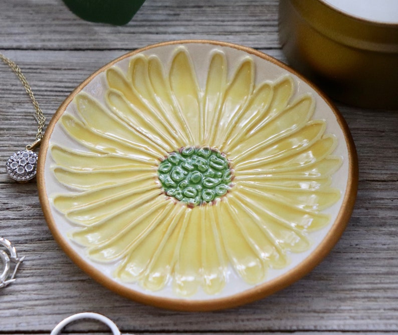 Wedding Ring Dish, Yellow Daisy, Trinket Dish, Jewelry Dish, Daisy Bracelet Dish image 8