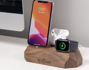 Personalisiertes Geschenk-Ladegerät aus Holz, Oakywood Triple Dock Apple iPhone, Home Office Dekor, Apple Watch Ladegerät, Geschenk für Ihn