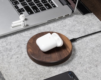 Cargador inalámbrico AirPods Oakywood, cargador AirPod de madera, regalo tecnológico para él, regalo de madera, accesorios inalámbricos de Apple iPhone