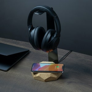 Personalized Gifts 2 in 1 Headphone Stand & Wireless Charger for iPhone X/Xs/11/12/13/14, Samsung S8/S9/S10/S20, Custom Gift image 2