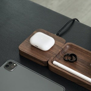 Wooden Wireless Charger: OakyBlocks iPhone Charger, Desk Organizer